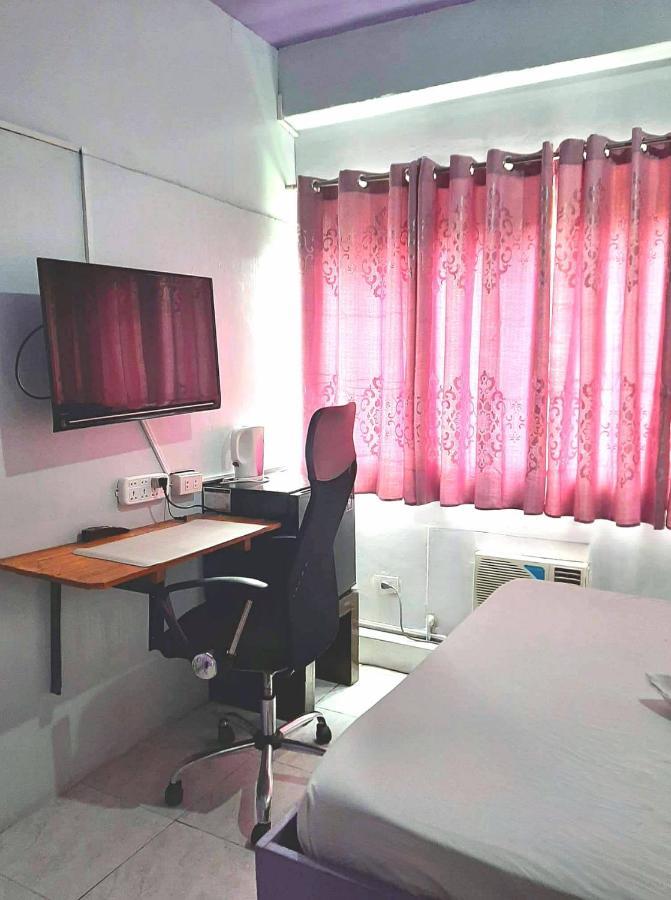 Manila Nomads Hostel มะนิลา ภายนอก รูปภาพ