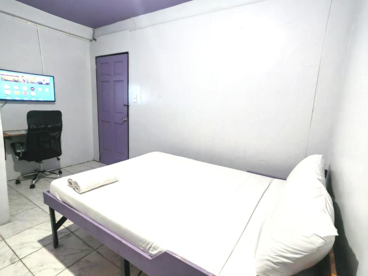 Manila Nomads Hostel มะนิลา ภายนอก รูปภาพ